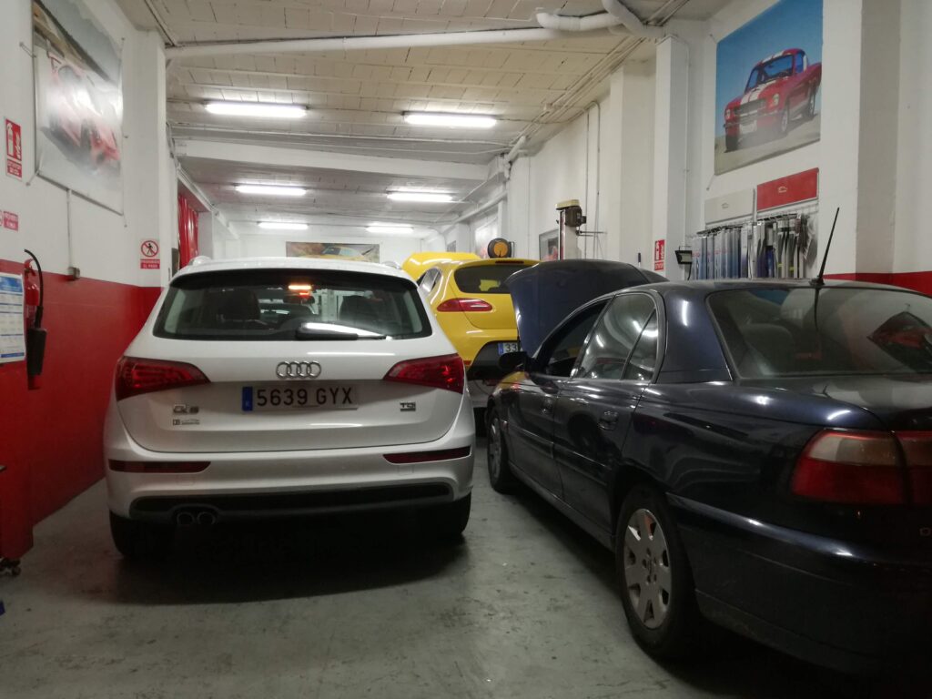 Interior local Taller Nespereira