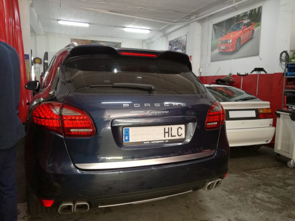 Interior local Taller Nespereira